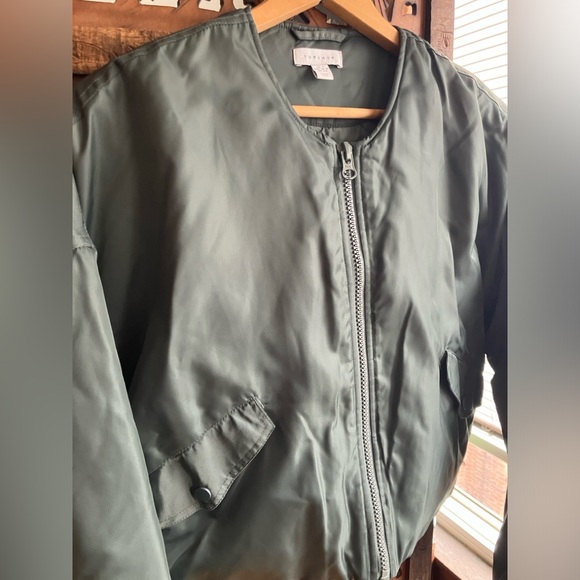 Topshop cropped insulated bomber jacket, green - Picture 2 of 6
